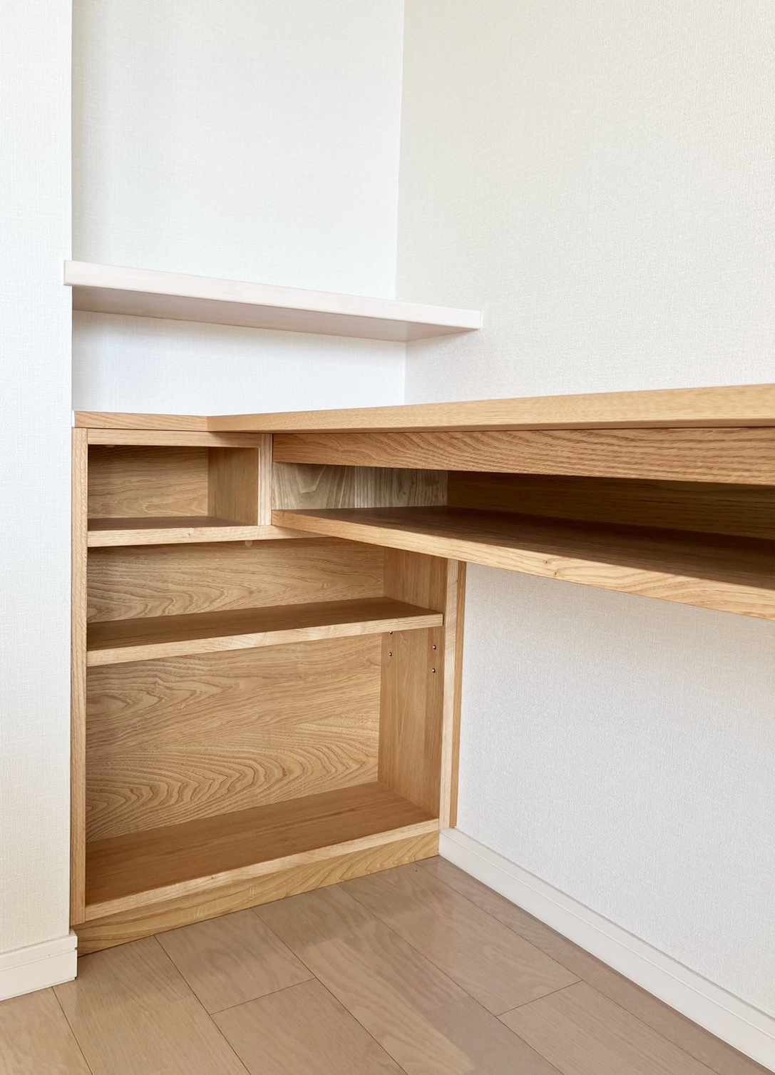 オーダー家具・クリのデスク・飾り棚／関西・大阪