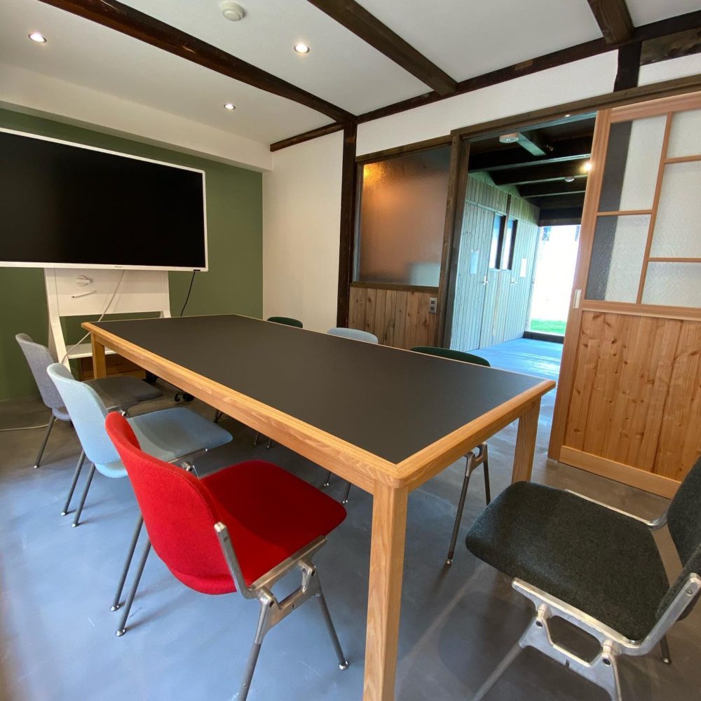 設計・オーダー家具製作/シェアオフィスの設計&テーブル/岐阜県美濃市