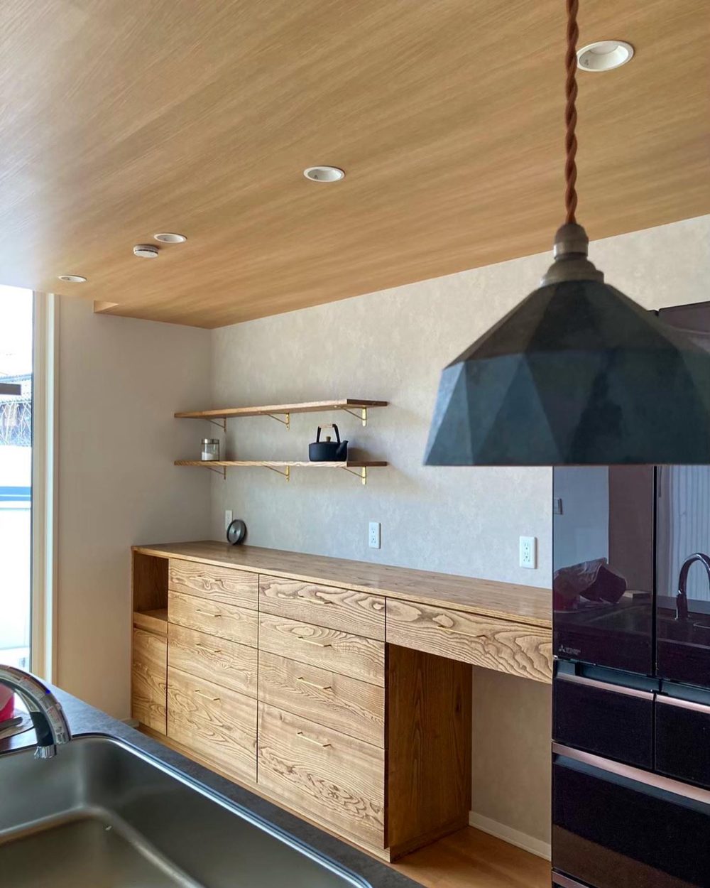 オーダー家具・クリ(着色)のカップボード