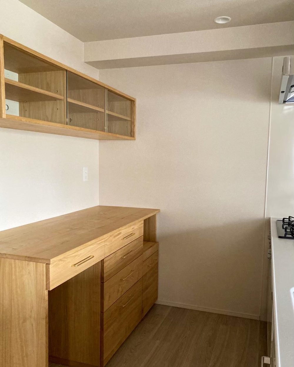 オーダー家具・クリのカップボード