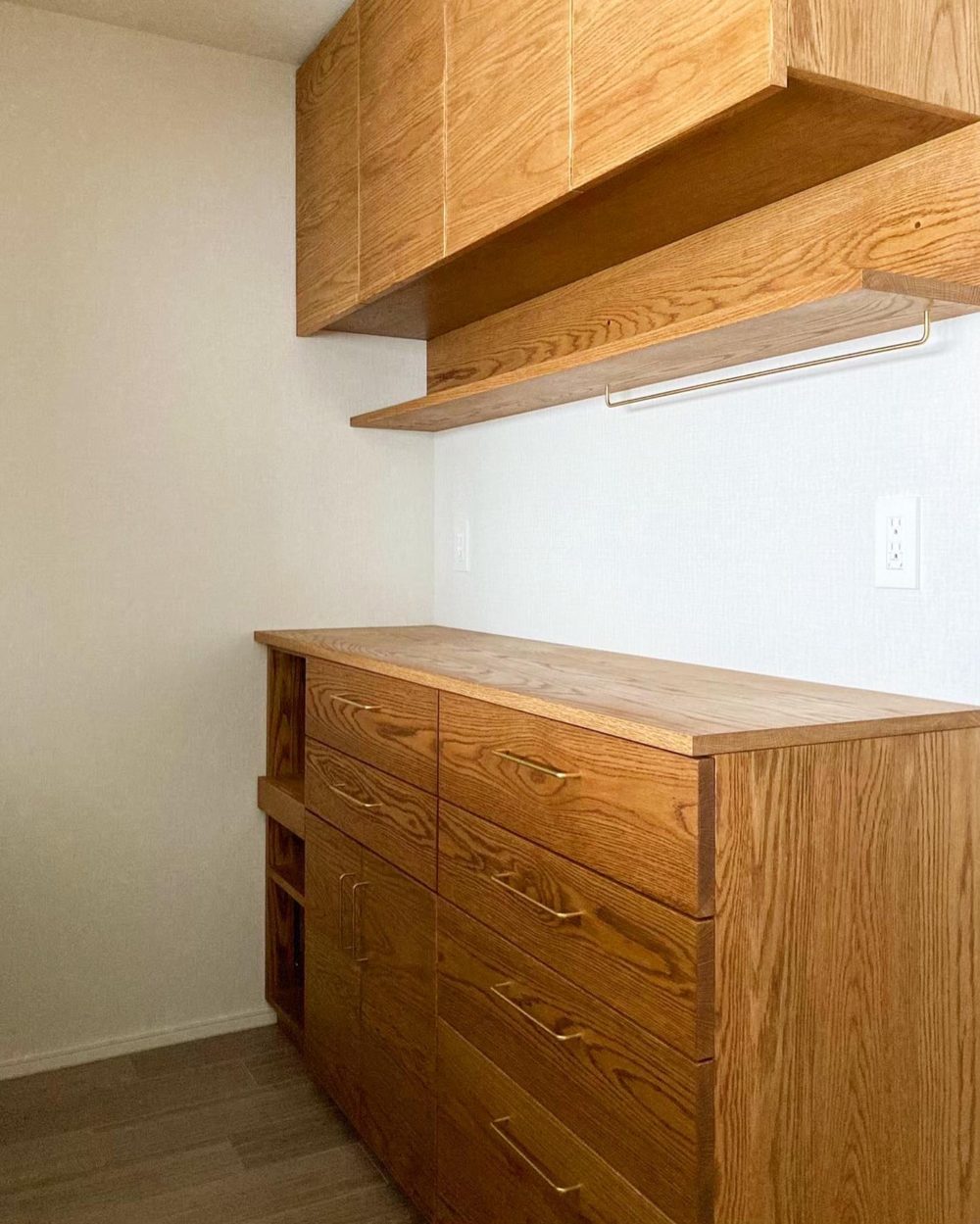 オーダー家具・オークカップボード／関西・大阪