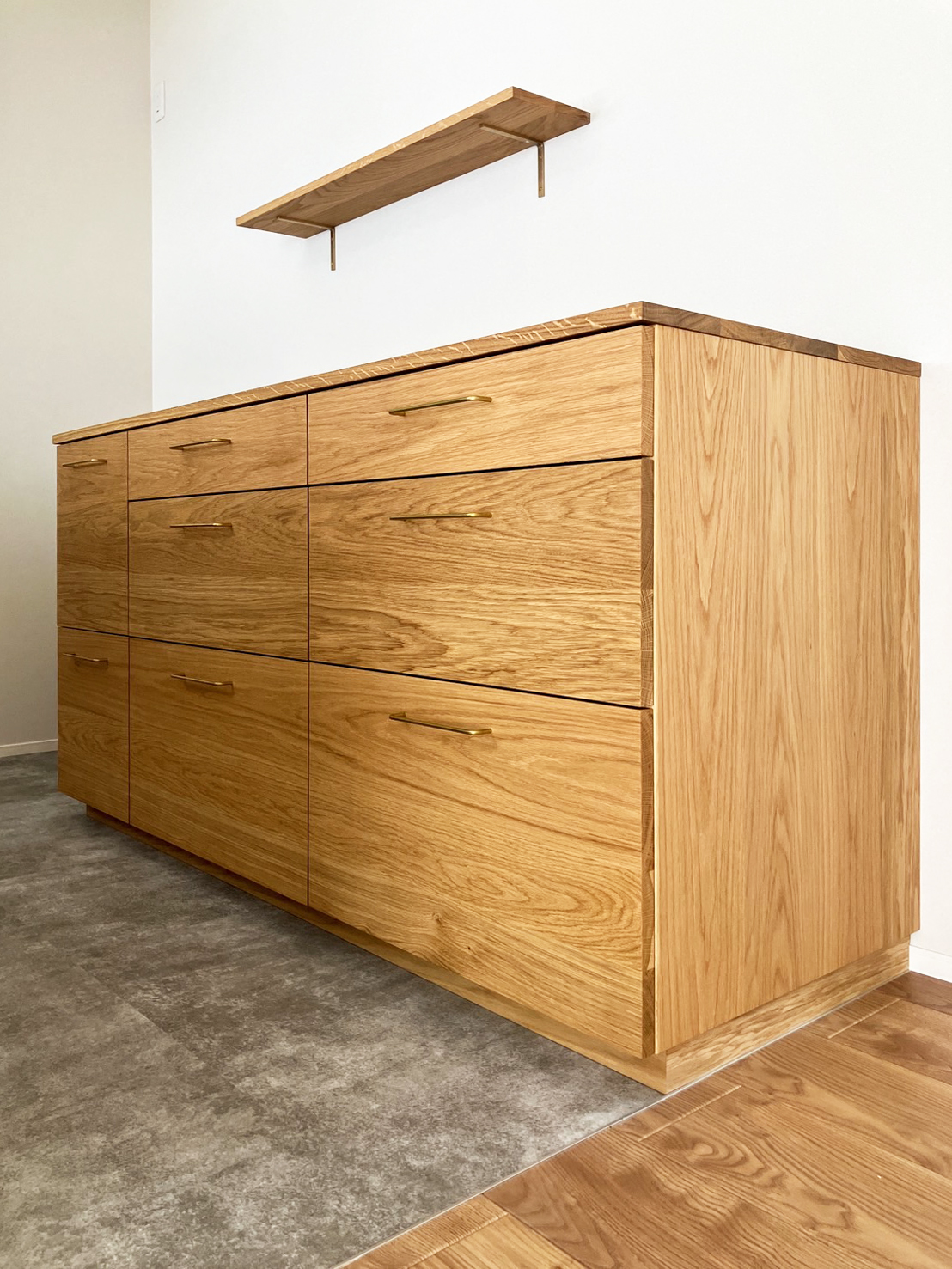 オーダー家具・オークのカップボード