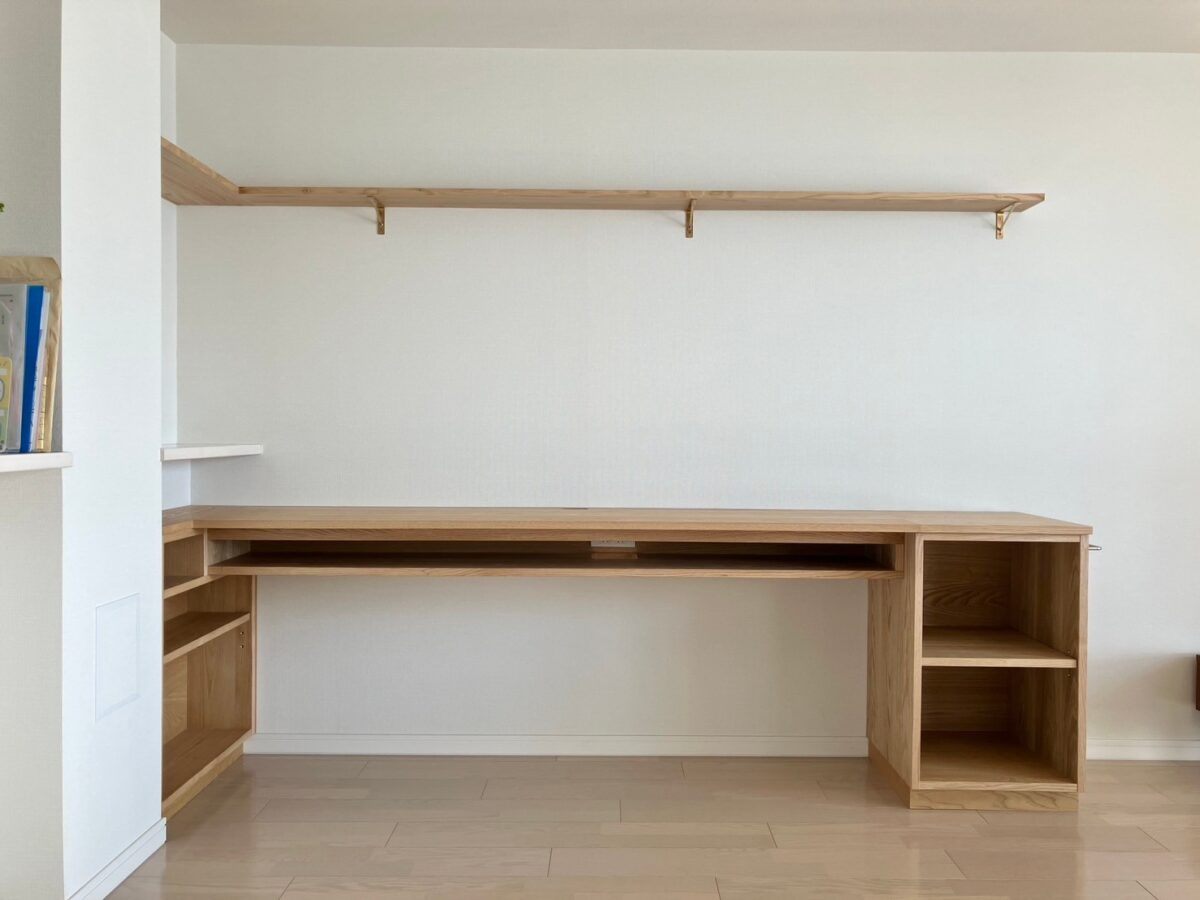 オーダー家具・クリのデスク・飾り棚／関西・大阪