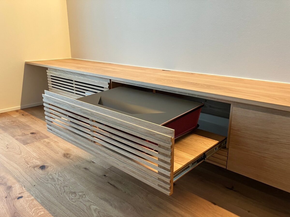 オーダー家具・TV台+プロジェクタースクリーンカバー／関西・京都