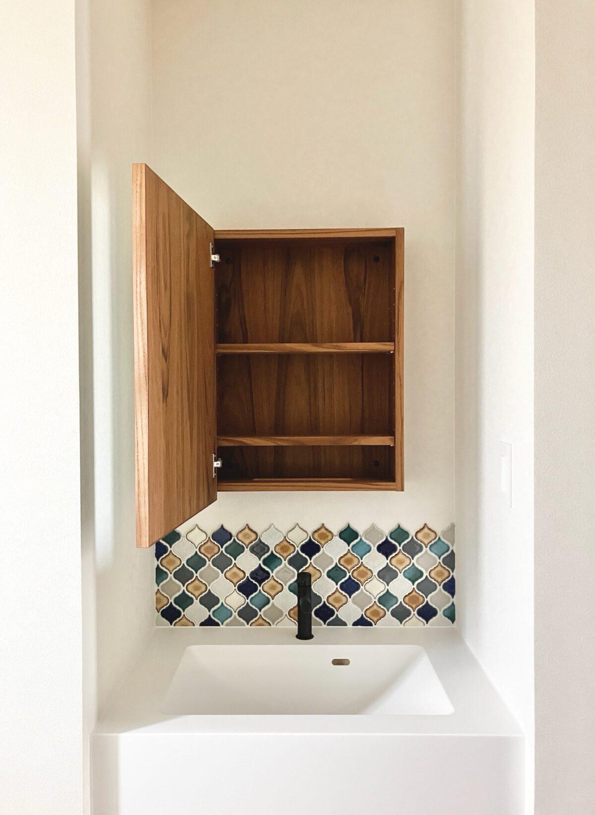 オーダー家具・洗面ミラー収納＆タイル／関西・大阪