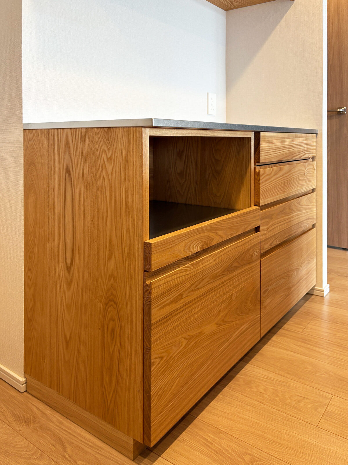 オーダー家具・タモのカップボード／関東・神奈川