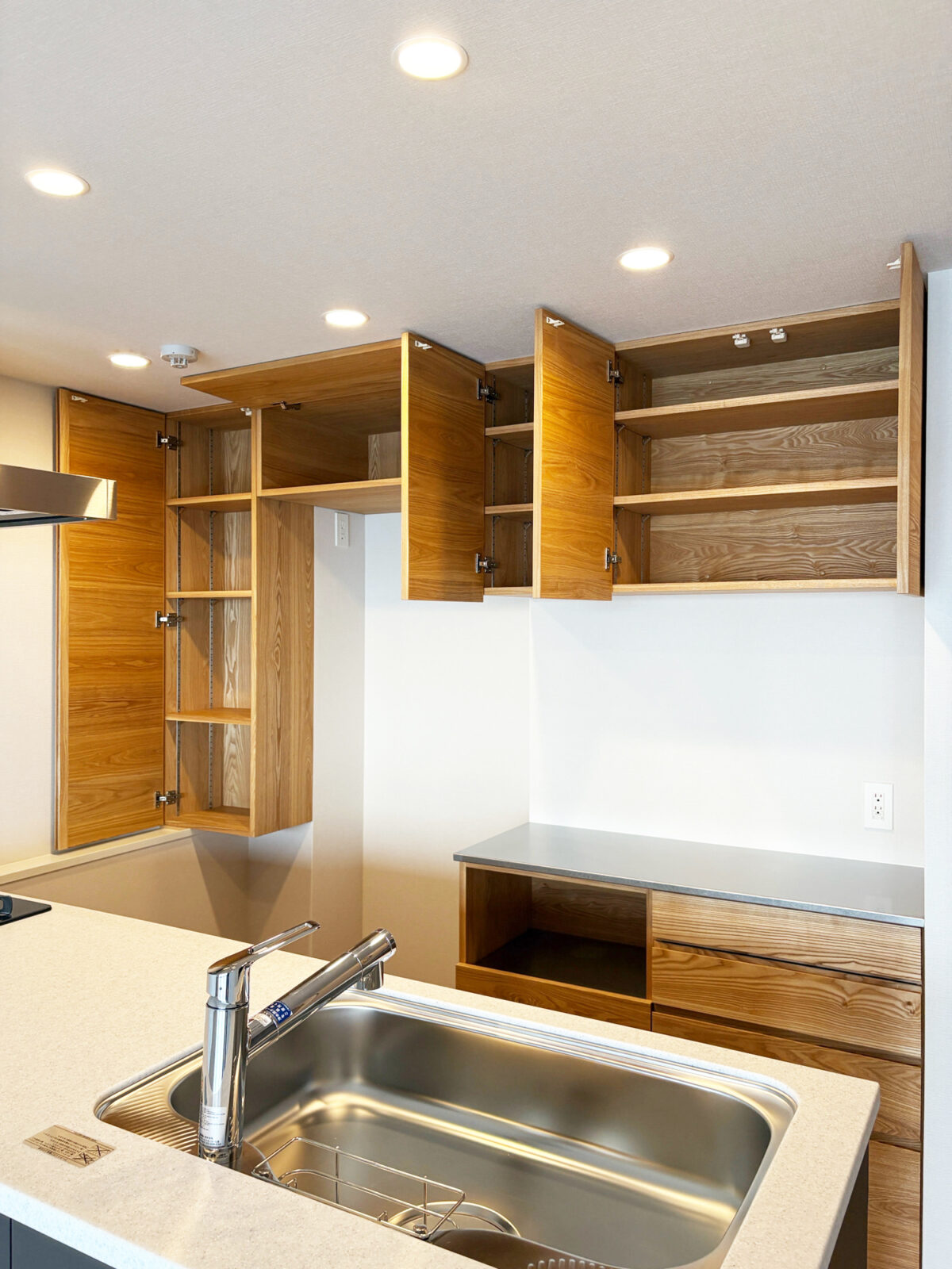 オーダー家具・タモのカップボード／関東・神奈川