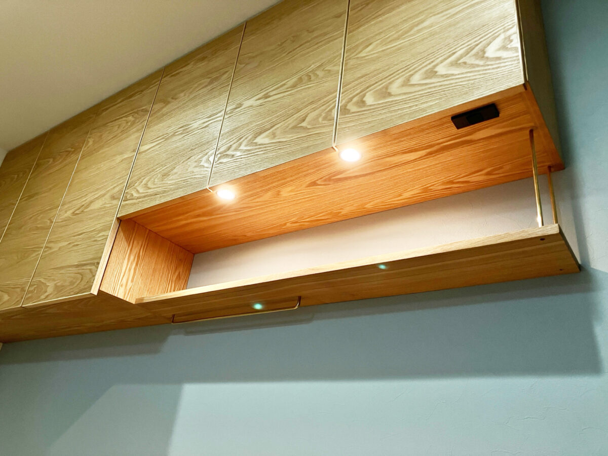 オーダー家具・タモのカップボード／関西・奈良