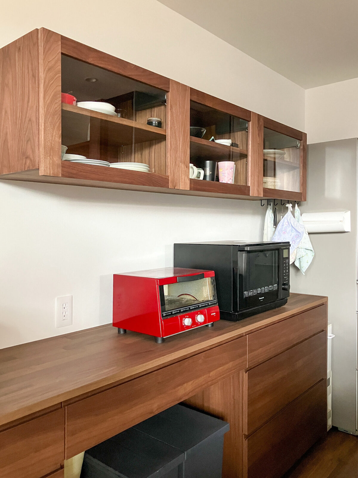 オーダー家具・ウォールナットの吊り戸棚/関西・和歌山