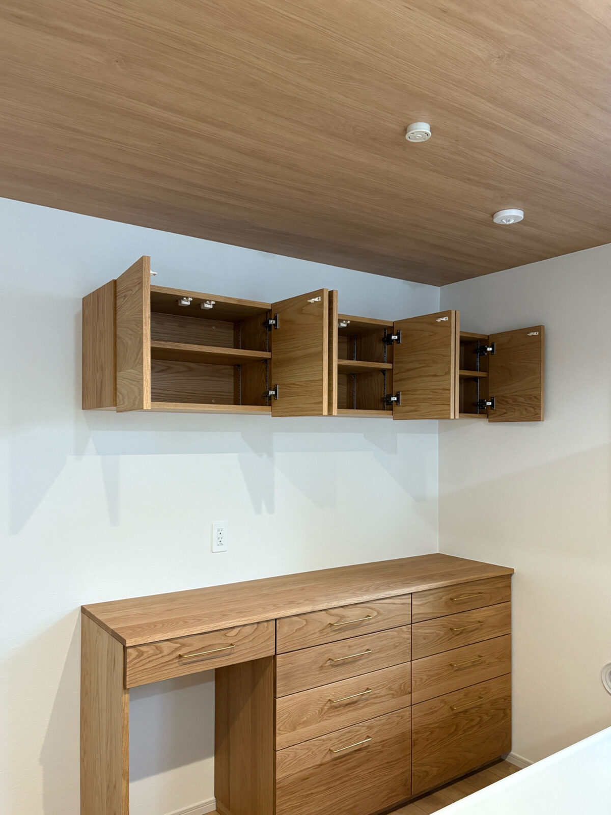 オーダー家具・オークのカップボード／関東・東京