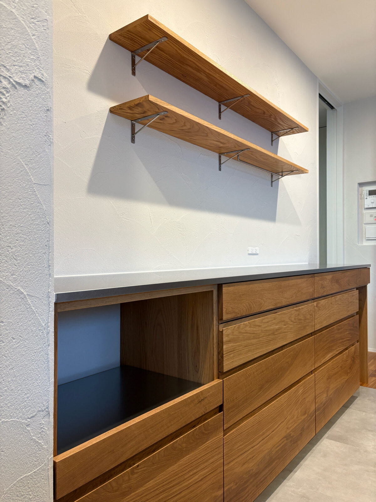 オーダー家具・タモのカップボード