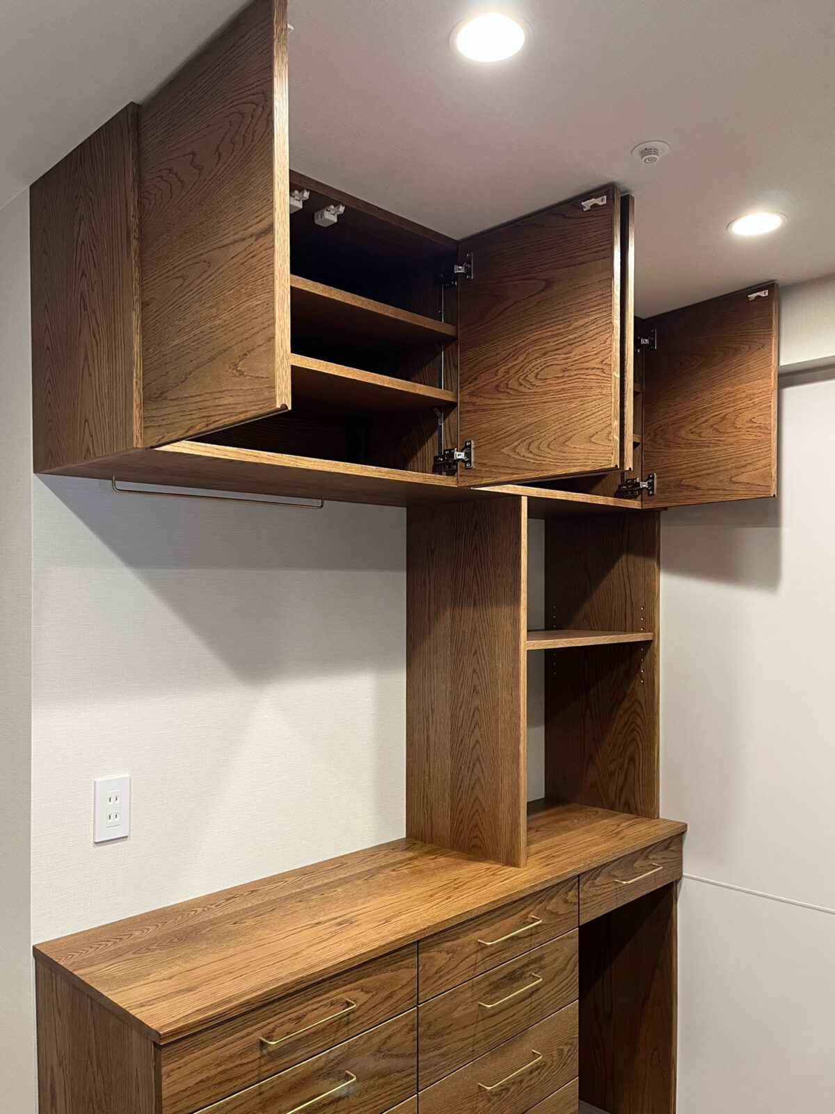 オーダー家具・オークのカップボード／関西・兵庫