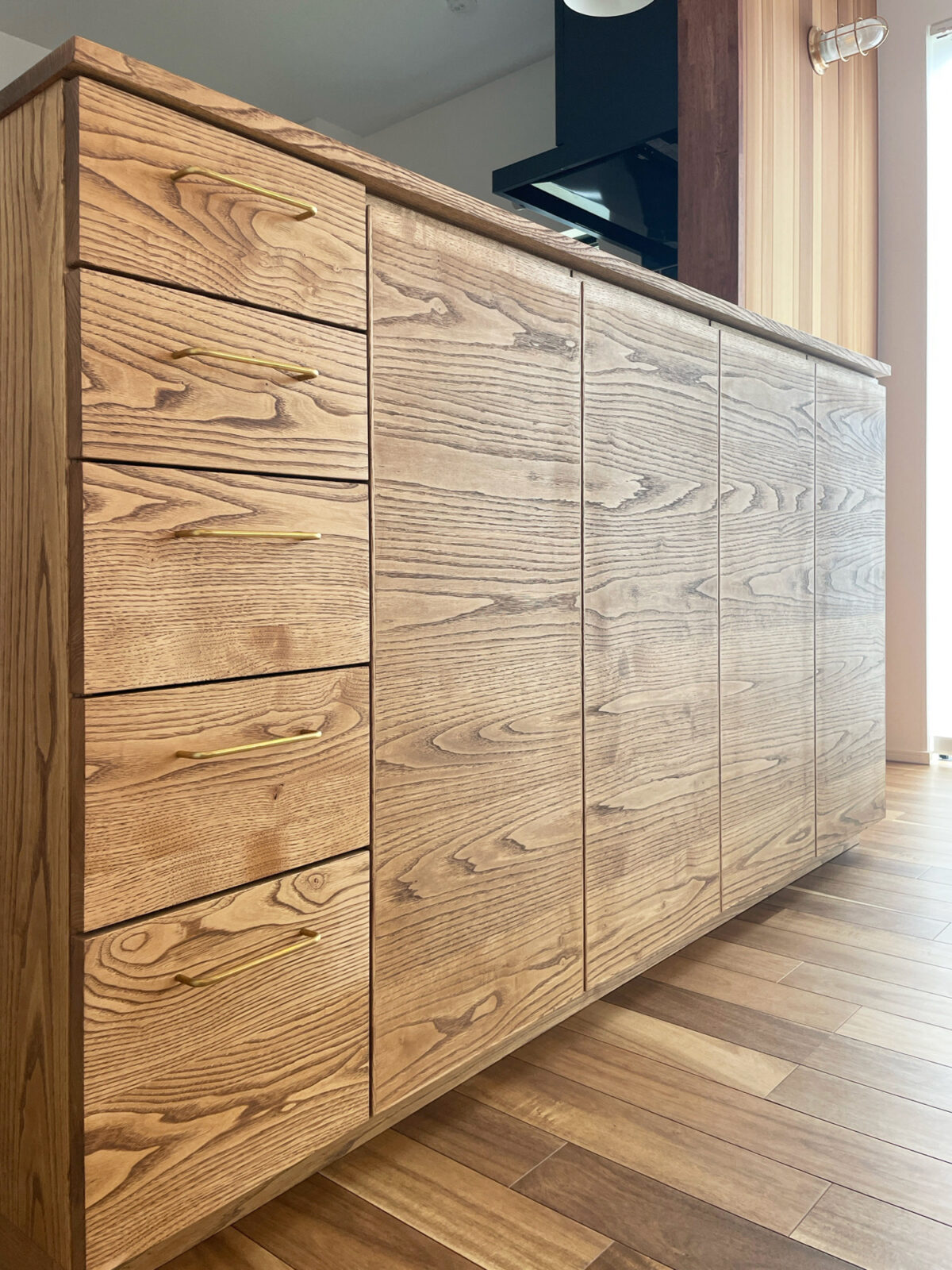 オーダー家具・クリのカウンター収納／関東・神奈川