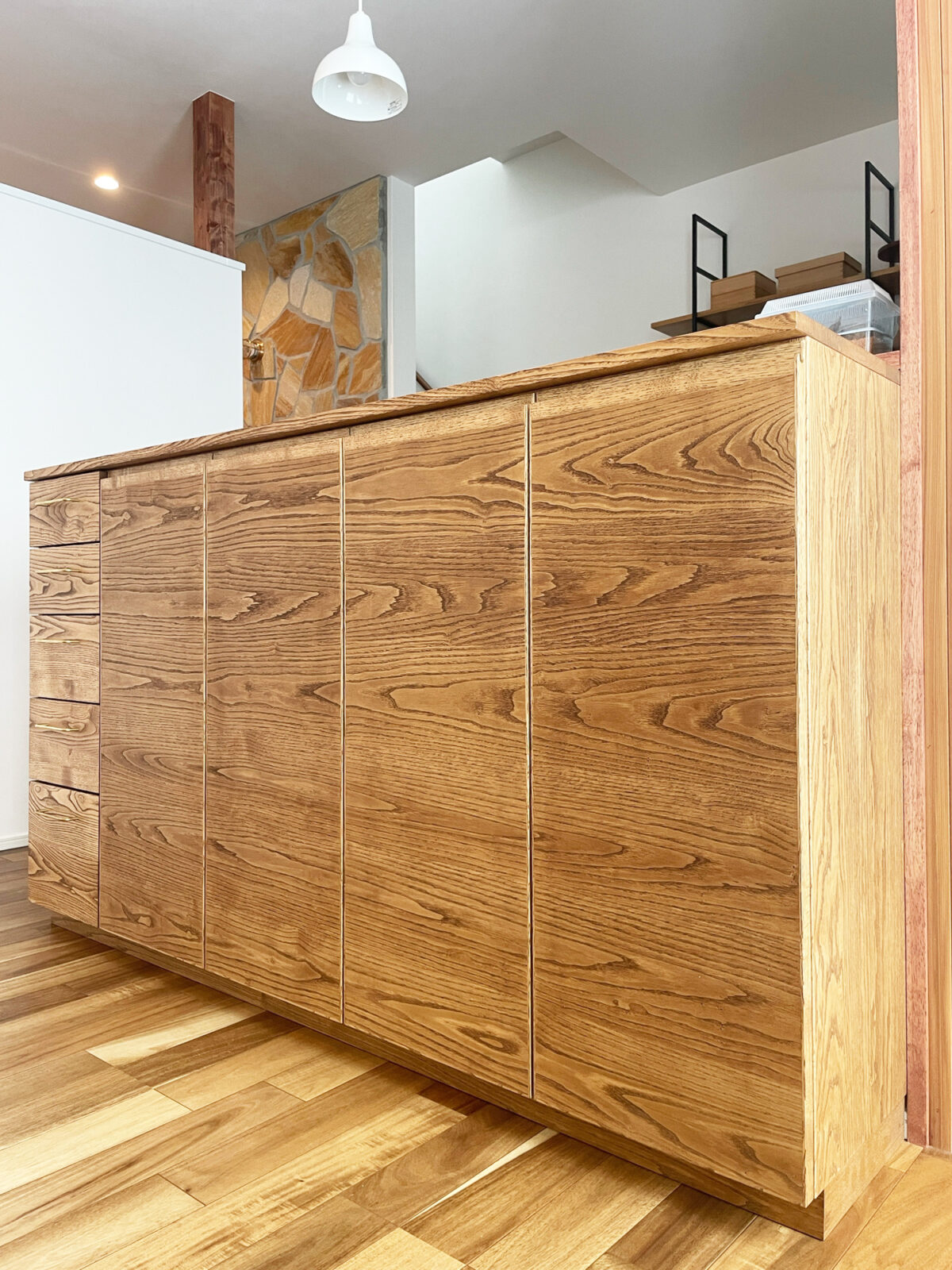 オーダー家具・クリのカウンター収納／関東・神奈川