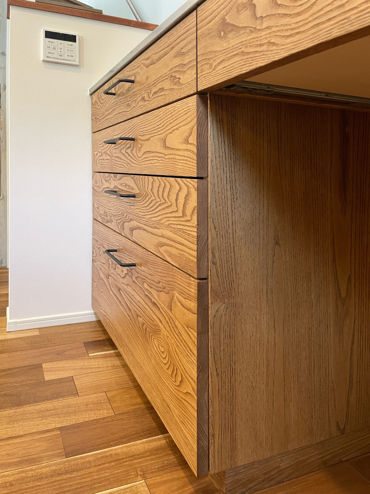 オーダー家具・クリのカップボード/関東・神奈川