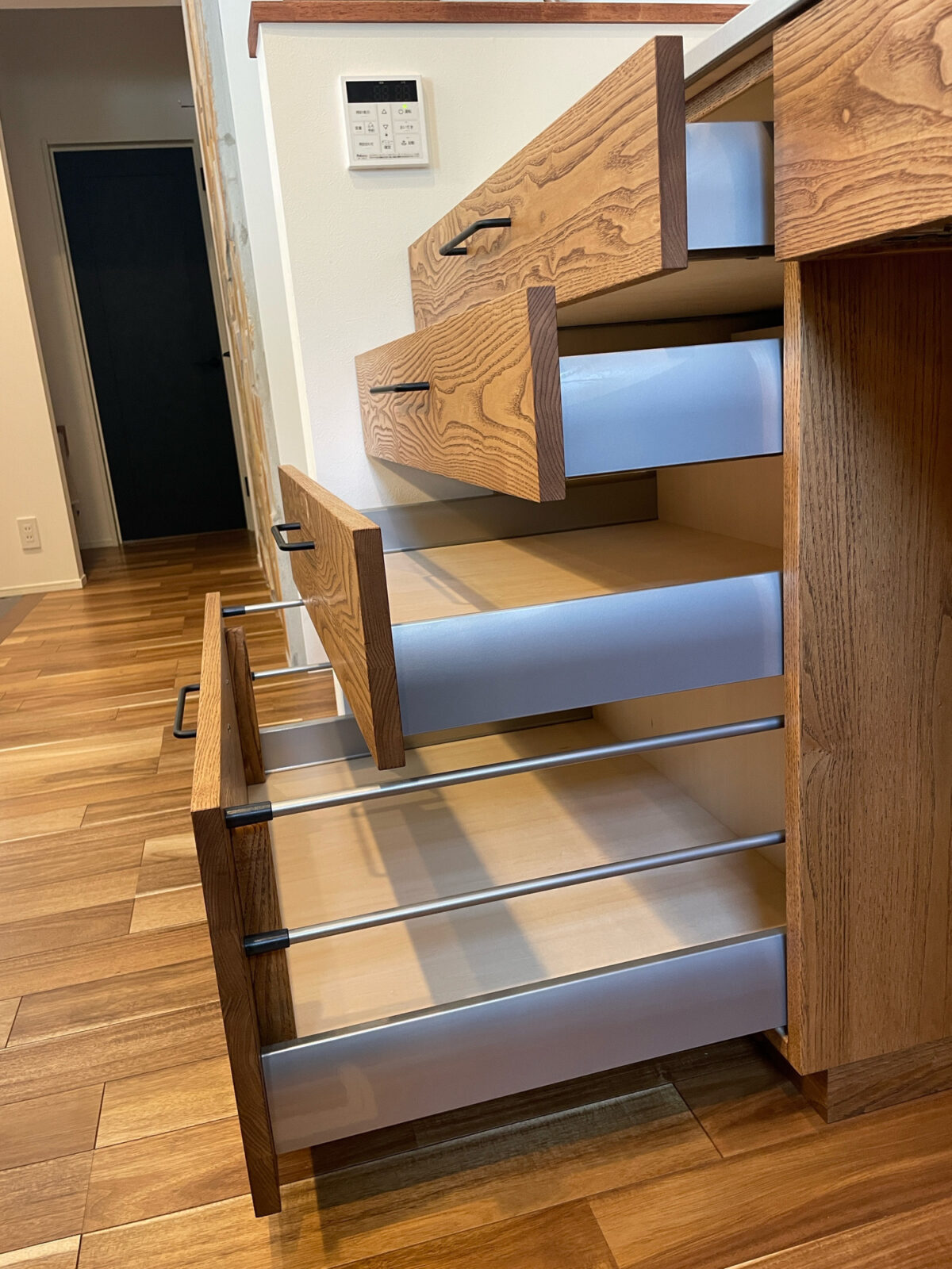 オーダー家具・クリのカップボード/関東・神奈川