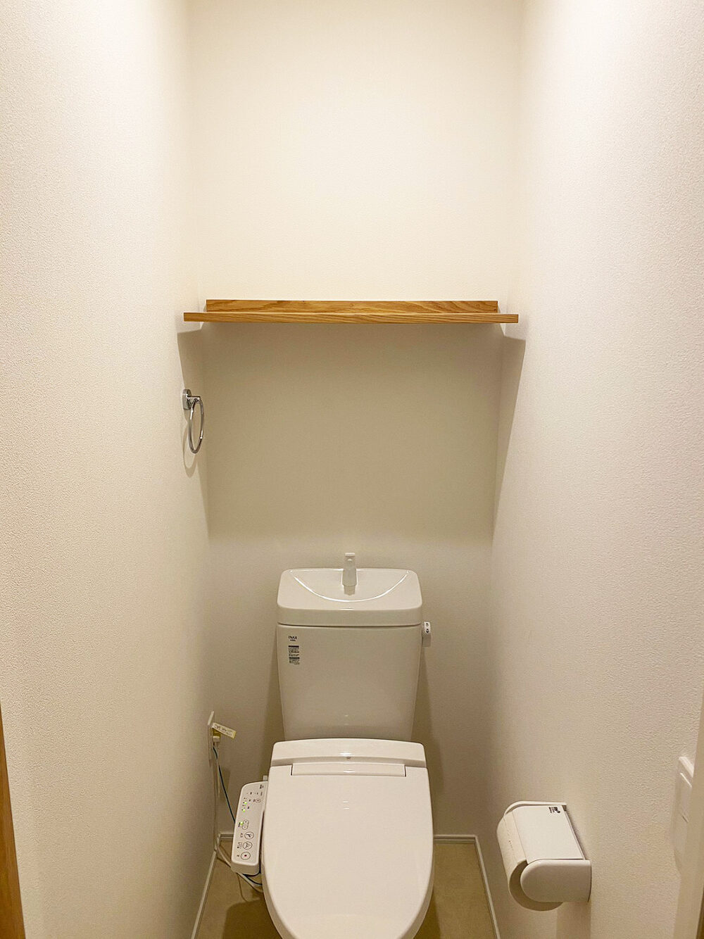 オーダー家具・オークのカップボード、洗面タオル掛け、トイレ棚/関東・東京