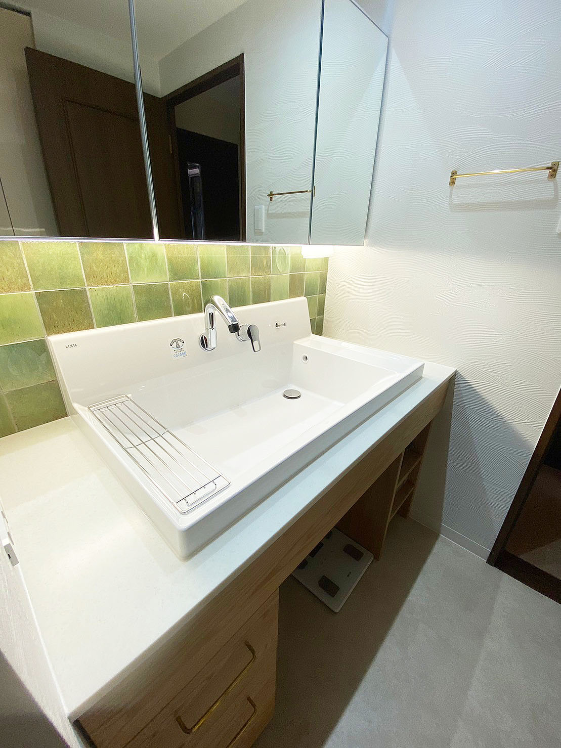 タモの洗面台 /関西・大阪