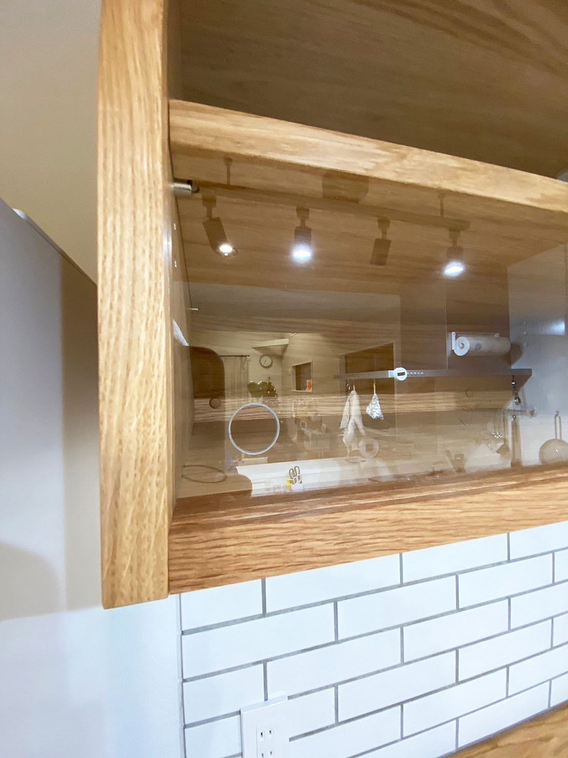 オークのカップボード／関東・神奈川県