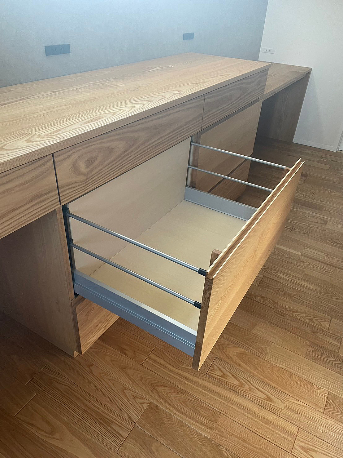 オーダー家具・タモのカップボード&デスク／関東・静岡