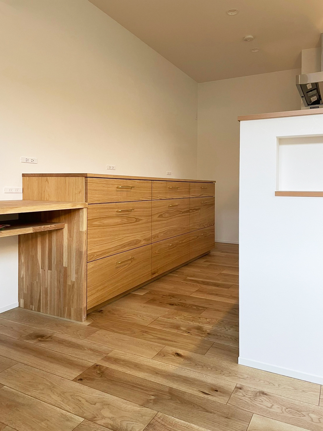 オーダー家具・クリのカップボード／東海・愛知