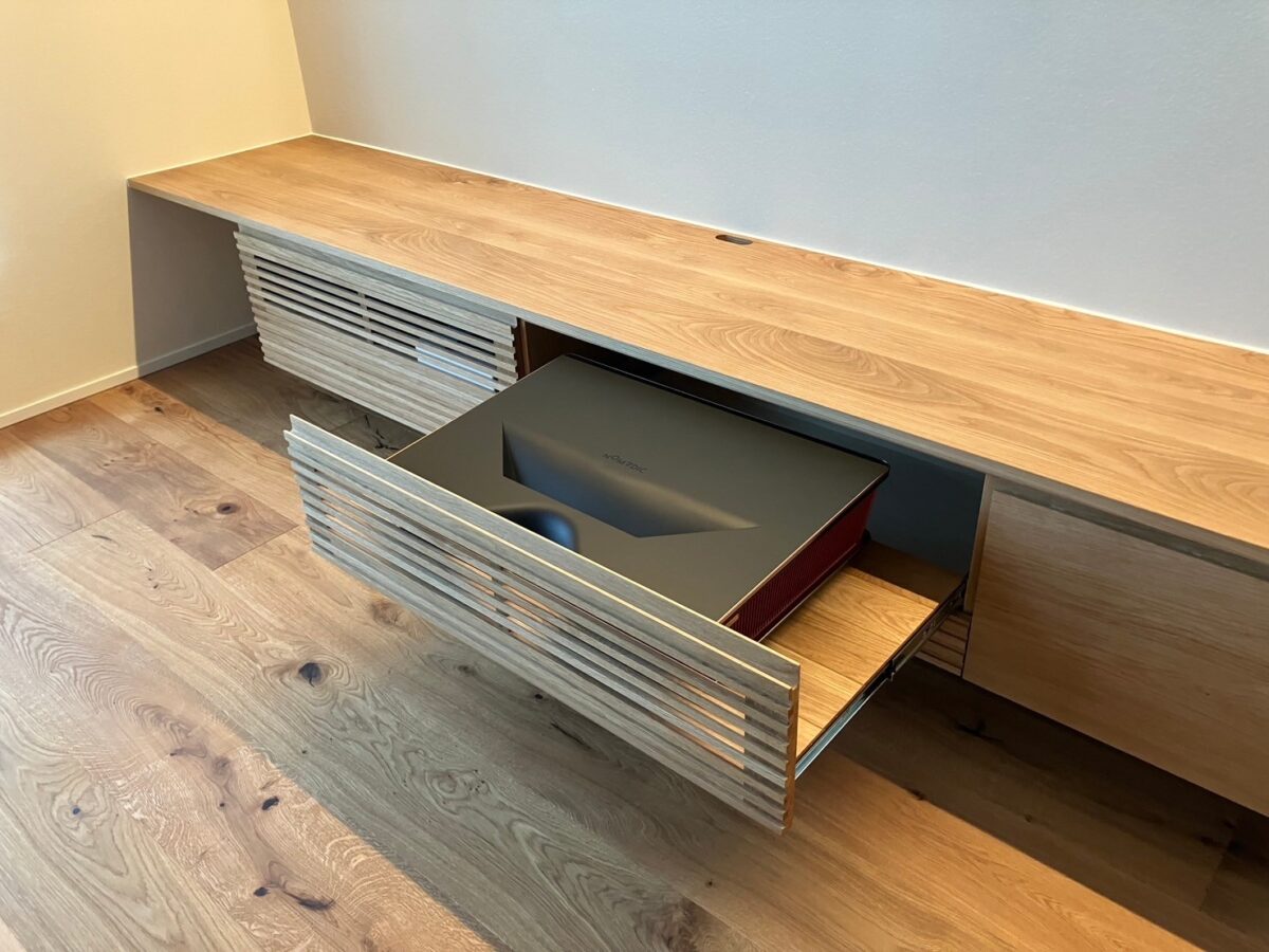 オーダー家具・TV台+プロジェクタースクリーンカバー／関西・京都