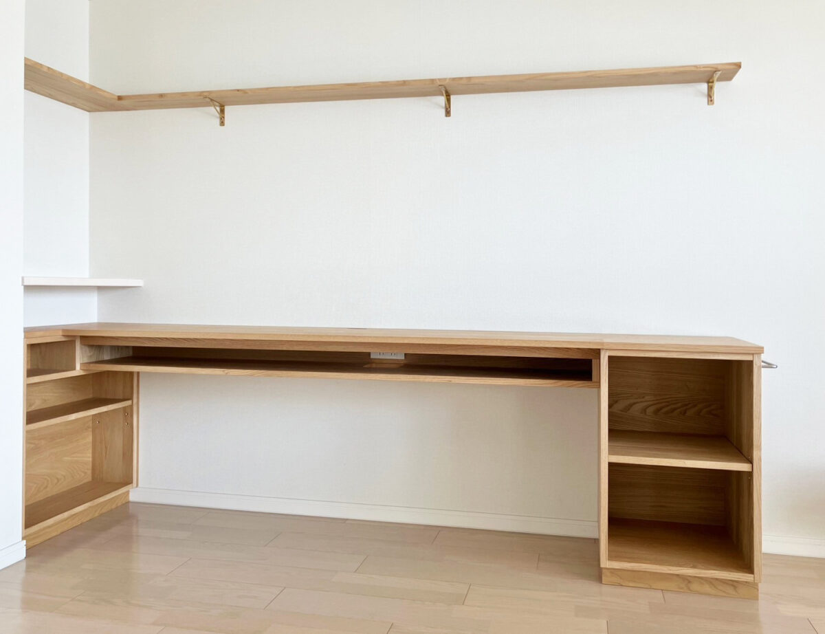 オーダー家具・クリのデスク・飾り棚／関西・大阪